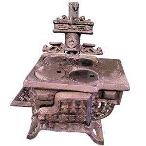 Rustic Mini Wrought Iron Toy Stove Queen Decorative Vintage‎ Charm Piece 3